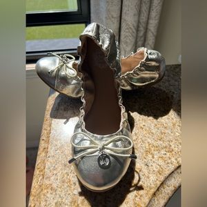 Juicy Couture Flats 8.5